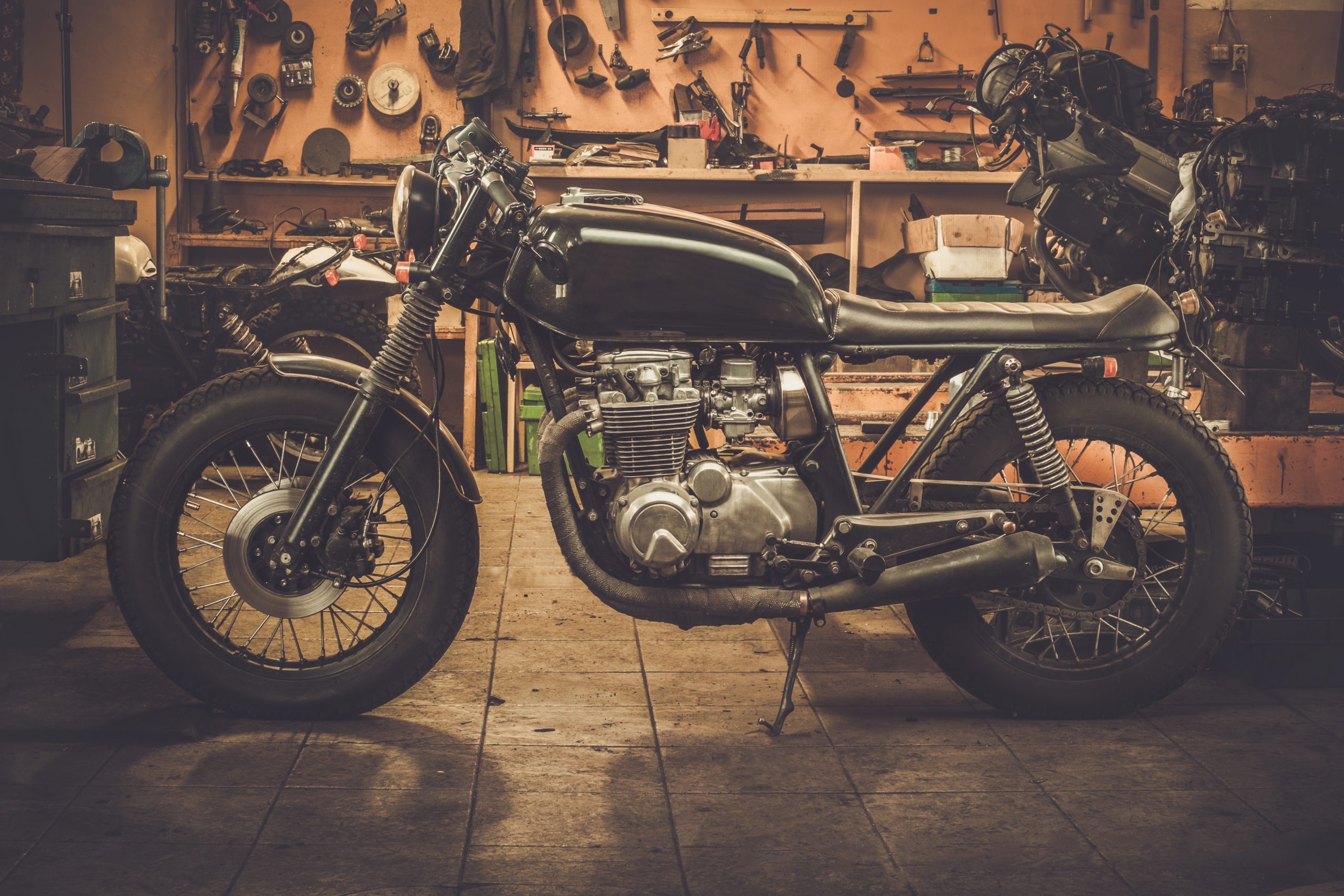 Não sabe quais são as melhores cores para pintar uma moto? Leia isto!